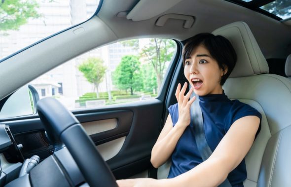 ペーパードライバーで交通ルールを忘れた方必見！復習方法や注意点を解説